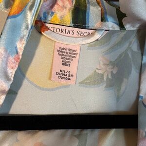 Victoria's Secret Pastel Floral Kimono